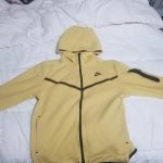 Nike Men's Yellow and Cream Jacket