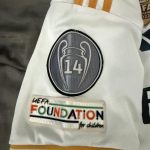 Real Madrid home jersey - Image 3