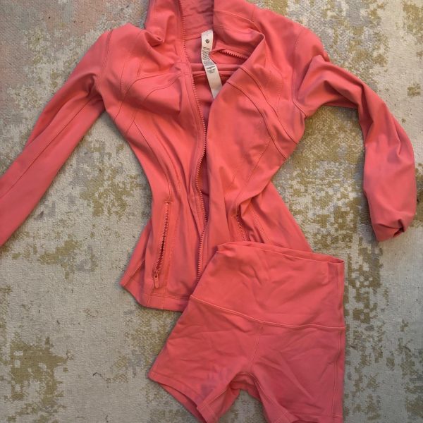 Pink Women's Lululemon full set