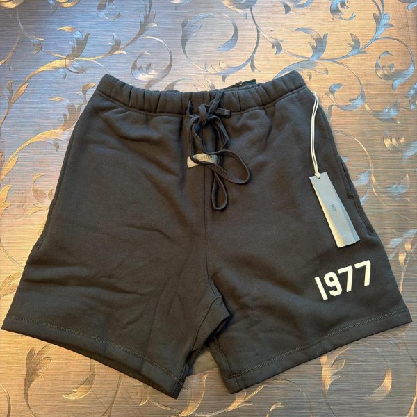 Essentials Fear of God Black Shorts