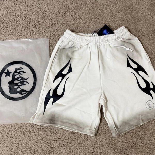 Hellstar Men's White and Cream Shorts