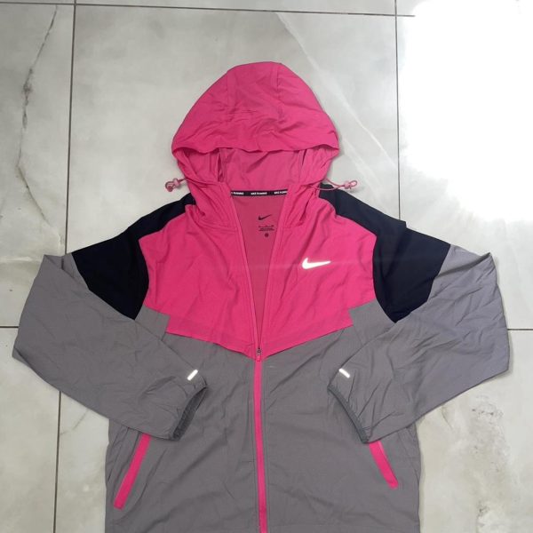 Grey And Pink Nike Running Miller Set