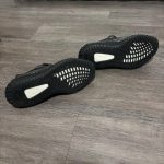 Yeezy Men's Black Trainers - Image 2