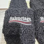 Balenciaga Men's Black Slides - Image 4